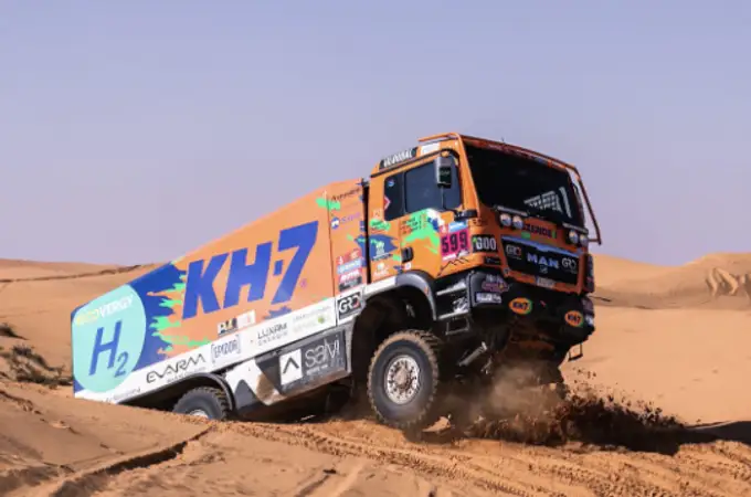 Así funciona el camión español que hace historia en el Dakar: compite con hidrógeno y aceite vegetal reciclado