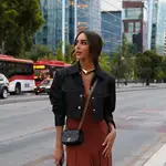 Rocío Osorno con look de rebajas de Zara.