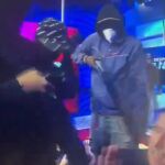 Un grupo de hombres armados irrumpe en directo en un canal público en Ecuador