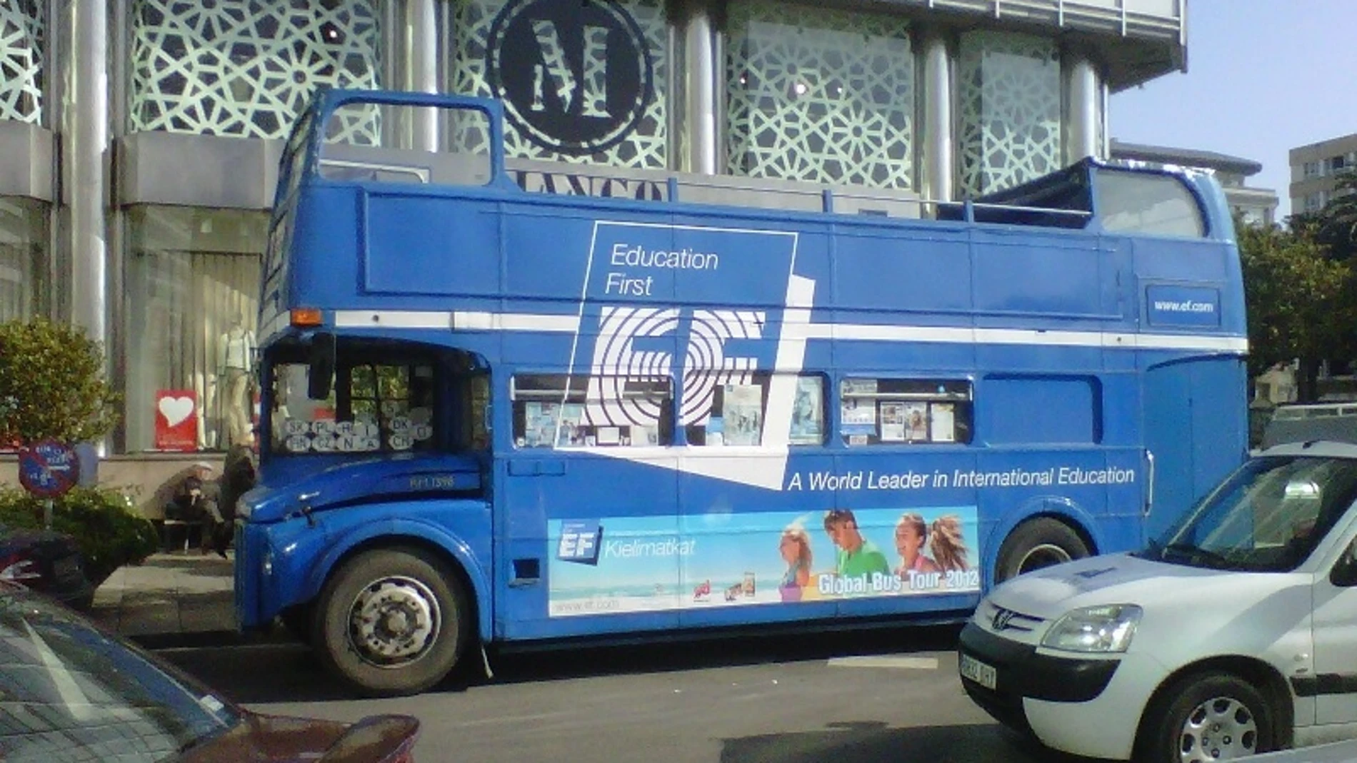 Bus Education First EDUCATION FIRST (Foto de ARCHIVO) 23/04/2012