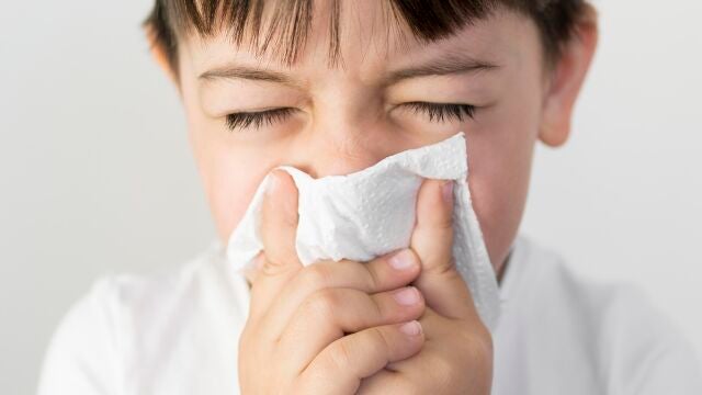 Niño con gripe