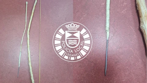 La Policía interviene a un hombre un arco y flechas caseras que usaba contra gatos callejeros en Leganés
