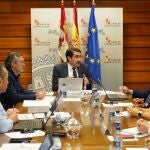 Suárez-Quiñones preside la reunión de la Mesa de la Madera