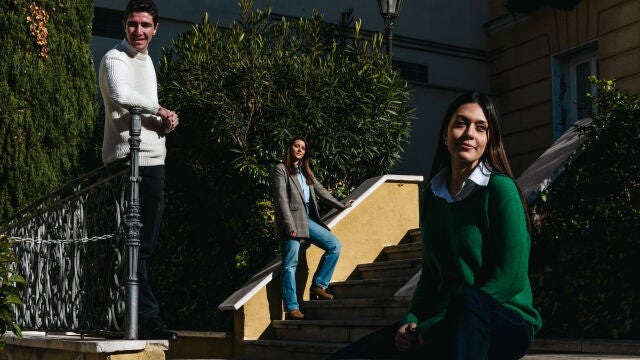 De izda., a dcha., Ángel García, Kali Martínez y María Fadón, artífices del proyecto