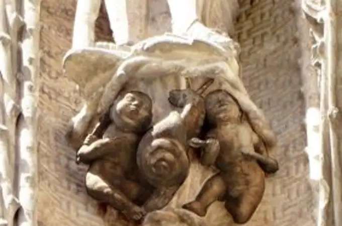 El enigmático caracol escondido en una fachada colosal en Valladolid