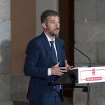 MADRID.-El consejero de Presidencia se abre a reunirse con el delegado del Gobierno para hablar también de Cercanías y Seguridad