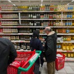 Subida de precios de aceites de oliva y girasol en supermercados.