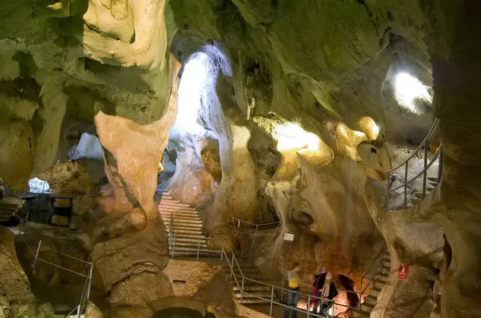 La cueva de los cinco tesoros en Málaga