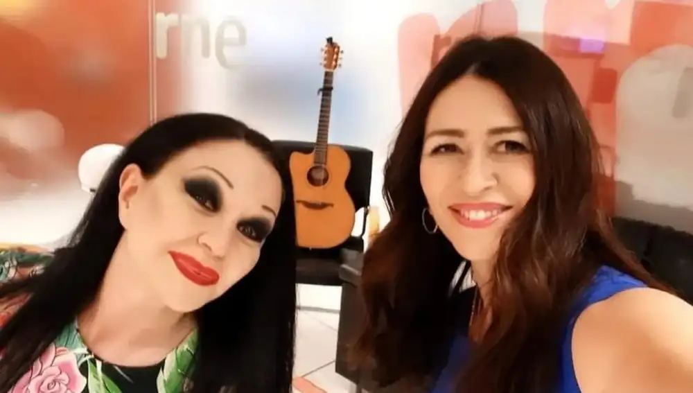 Alaska y Marilia en el RTVE durante la sección musical 'Música que inspira'
