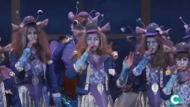 Así suena la comparsa del carnaval de Cádiz que canta en catalán, gallego y euskera