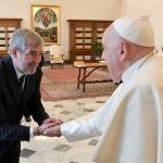 El Papa durante su entrevista con el presidente canario, Fernando Clavijo, el pasado día 15 