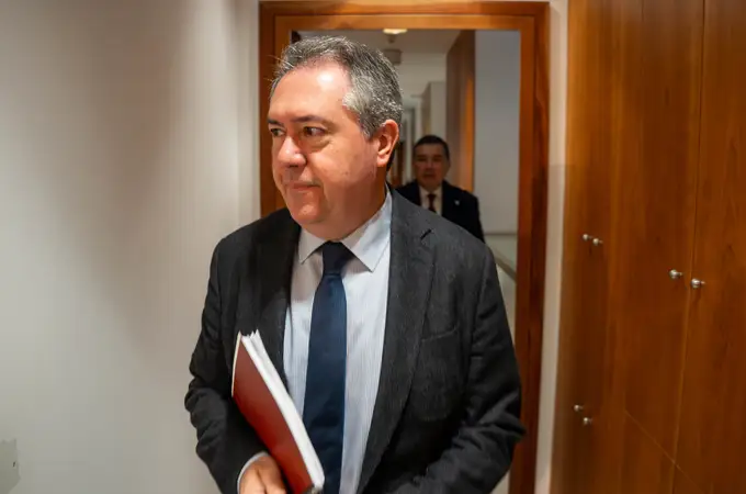 Los críticos exigen a Espadas que asuma responsabilidades por las derrotas en Andalucía