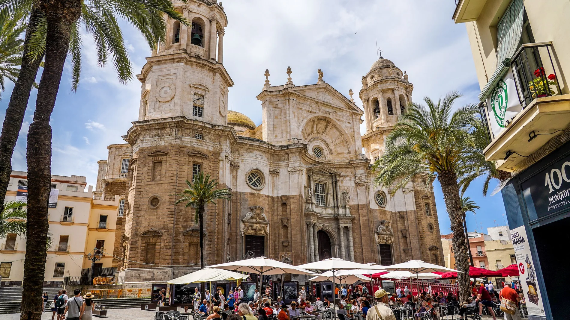 Imagen de la catedral de Cádiz, en una foto de archivo