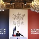 Emmanuel Macron comparece ayer ante la prensa para explicar el rumbo del resto de su segundo mandato