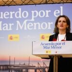 La vicepresidenta tercera del Gobierno y ministra para la Transición Ecológica y el Reto Demográfico, Teresa Ribera, en una rueda de prensa en Murcia