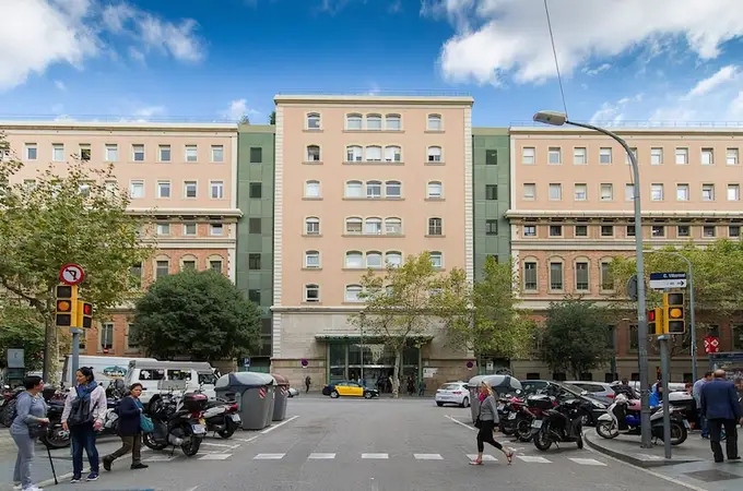 El independentismo radical señala al Hospital Clínic de Barcelona por su web en castellano
