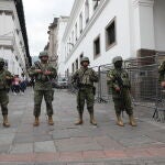 El Ejército de Ecuador advierte a sus soldados sobre los alimentos donados ante posibles envenenamientos
