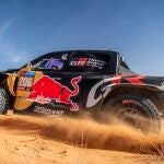 El Toyota de Lucas Moraes, en plena acción durante el Dakar 2024
