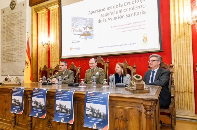 La ‘aviación sanitaria’ protagoniza la nueva exposición de Cruz Roja Segovia