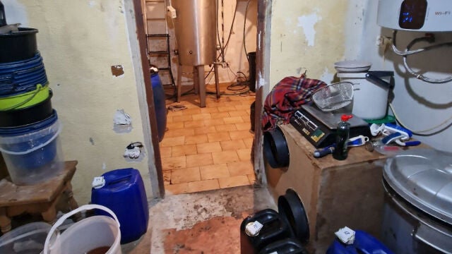 Desmantelan uno de los macrolaboratorios de producción de éxtasis más grandes de España