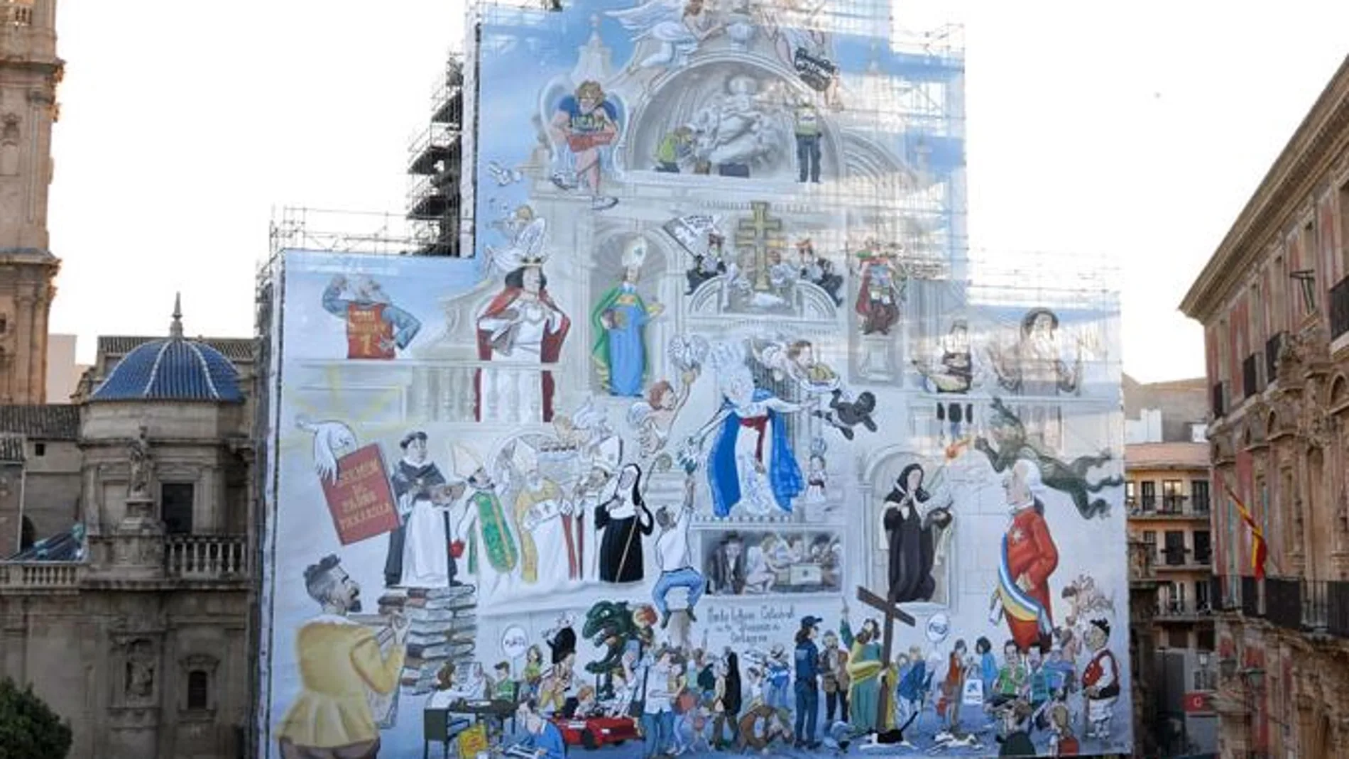 Una decena de colectivos piden retirar la lona de la Catedral de Murcia por llevar publicidad