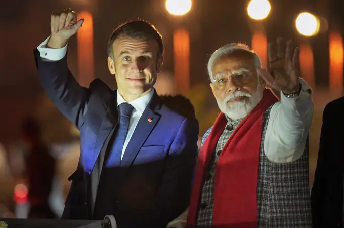 Macron aterriza en la India de Modi con las negociaciones en defensa como telón de fondo