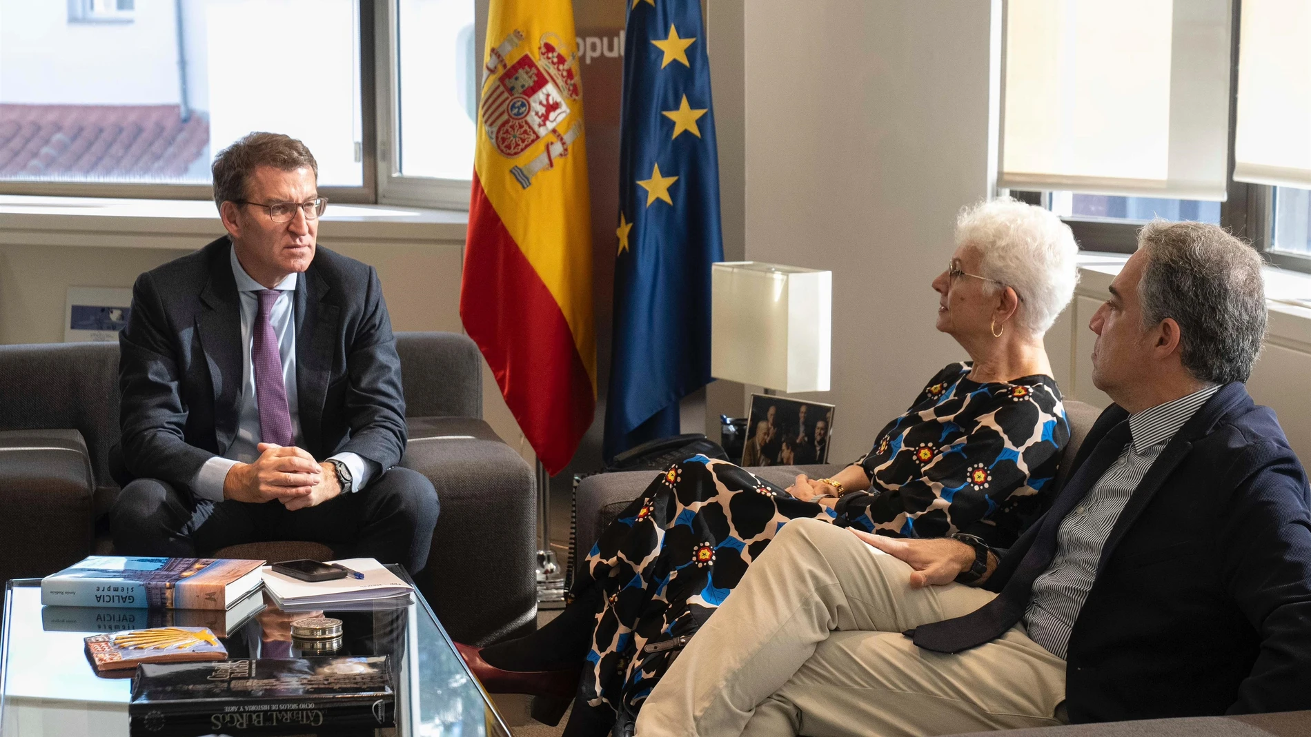 El líder del PP, Alberto Núñez Feijóo, y la embajadora de Israel en España, Rodica Radian-Gordon PP 25/01/2024