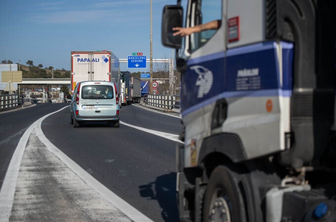 Se reabre el tráfico en la frontera con Francia tras las protestas de agricultores franceses 