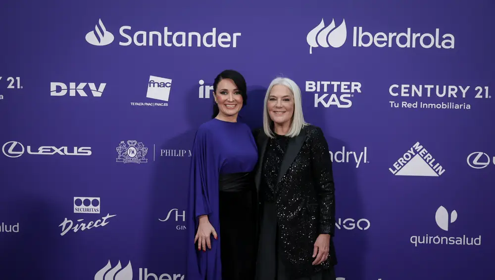 Cruz Sánchez de Lara y Mercedes Wullich en la gala Top 100 Mujeres Líderes en España en el Teatro Real de Madrid