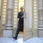 El presidente del Parlament balear, Gabriel Le Senne, tras una rueda de prensa, a 29 de enero de 2025, en Palma de Mallorca, Mallorca, Baleares (España). El Grupo Parlamentario de Vox en Baleares ha registrado la petición de expulsión del grupo de la diputada y presidenta del partido, Patricia de las Heras, y del presidente de la Cámara autonómica, Gabriel Le Senne. 