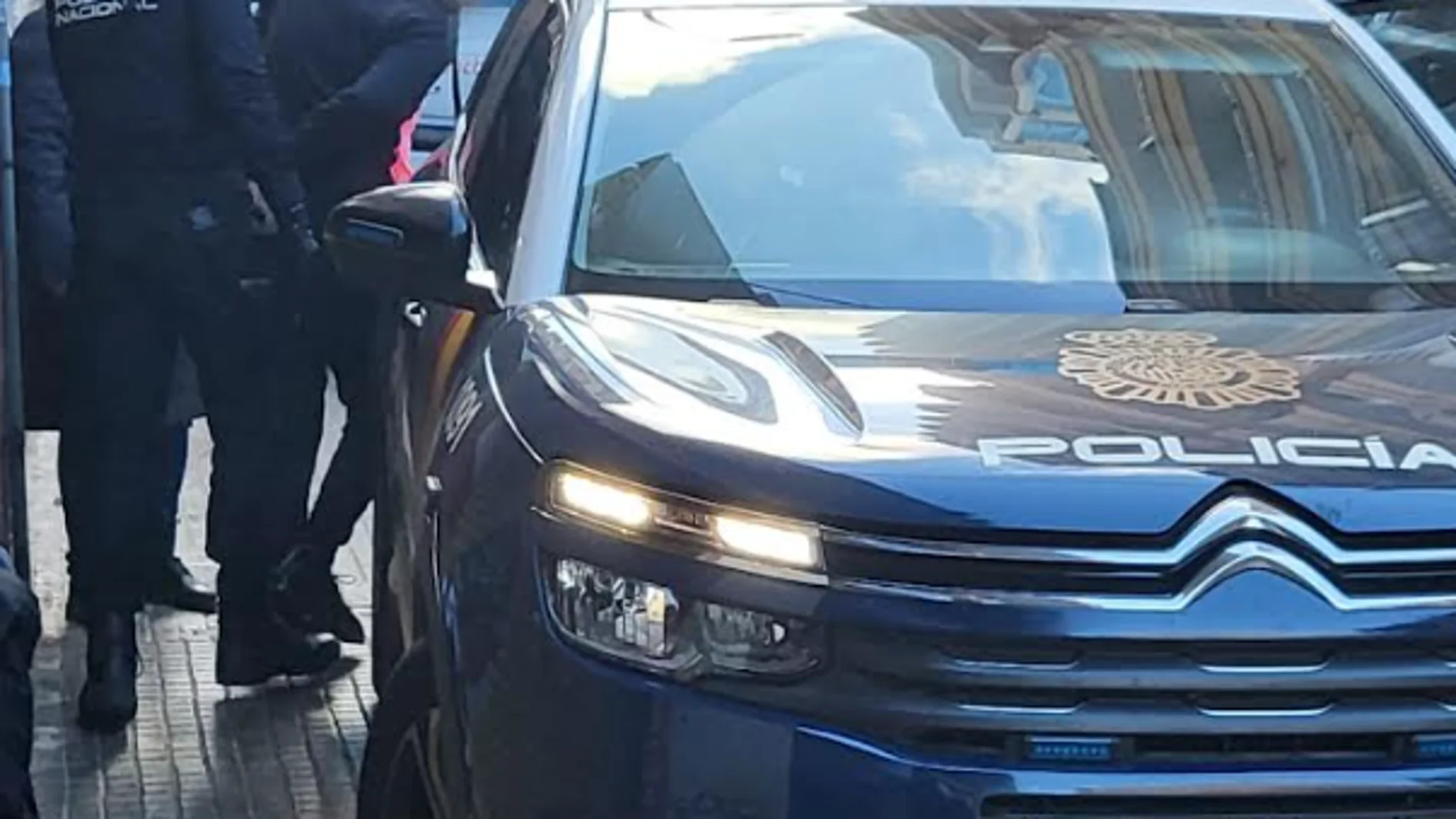 Momento de la detención de uno de los ladrones