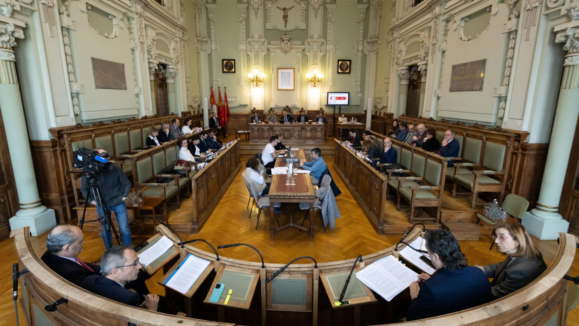 Un momento del pleno municipal en el Ayuntamiento de Valladolid