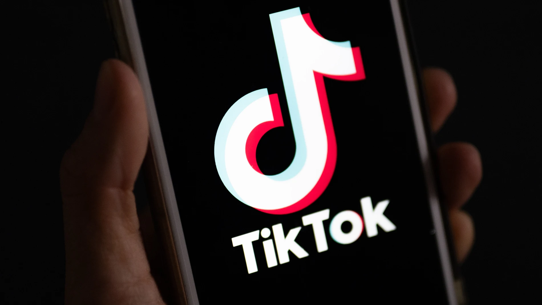 FILED - 22 September 2023, Berlin: The logo of the TikTok platform is displayed on a smartphone. Photo: Monika Skolimowska/dpa (Foto de ARCHIVO) 22/09/2023 ONLY FOR USE IN SPAIN