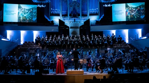 La OCNE interpretando el Requiem de Fauré en el Auditorio Nacional