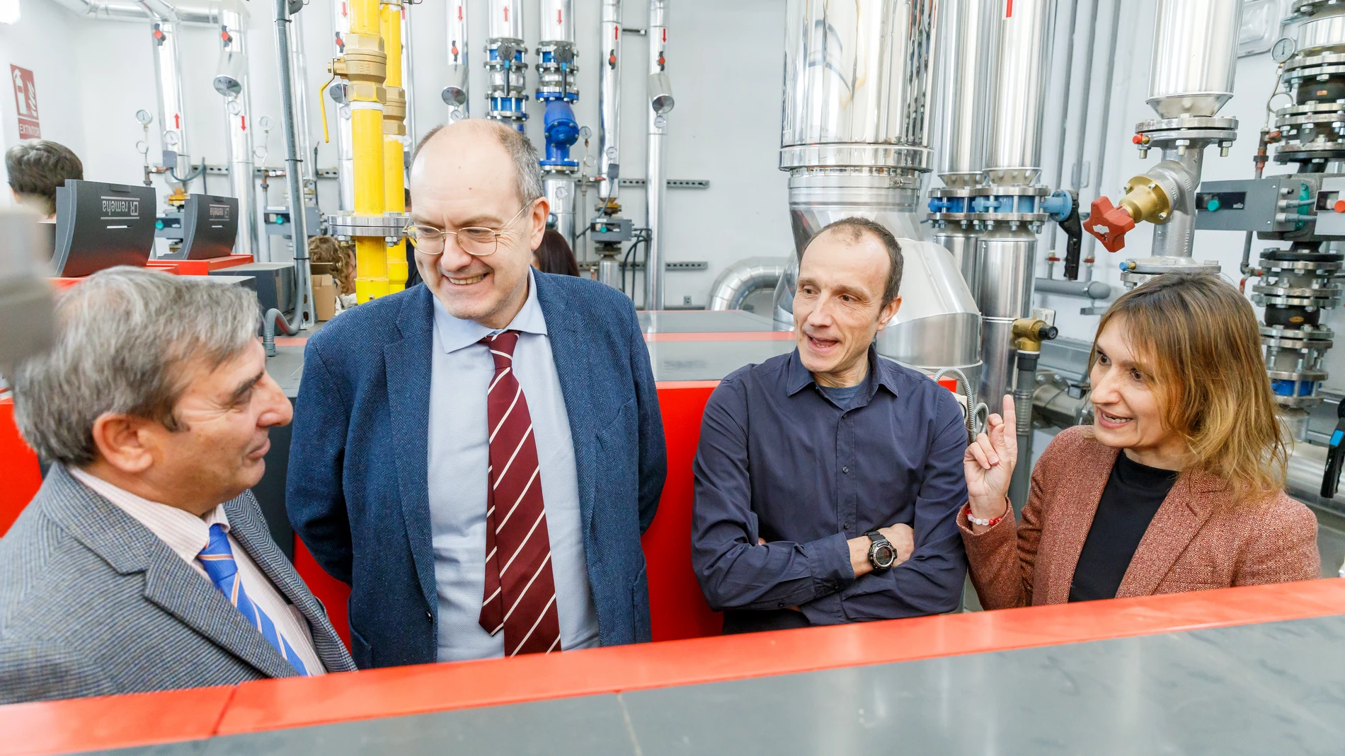 Rocío Lucas visita el IES Andrés Laguna de Segovia