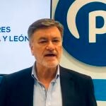Vázquez avisa al PSOE que no gobernará nunca en Castilla y León porque la "desprecian"