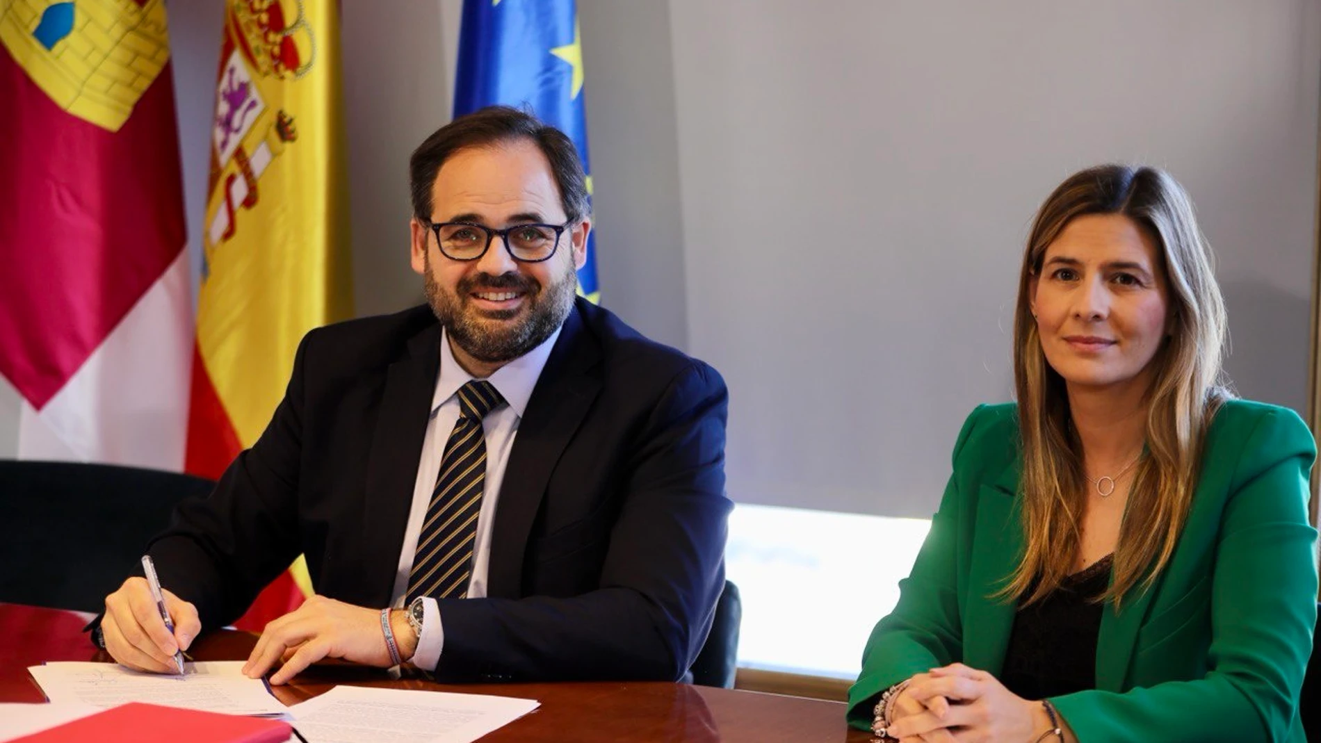 El presidente del PP de C-LM, Paco Núñez, y la secretaria regional, Carolina Agudo