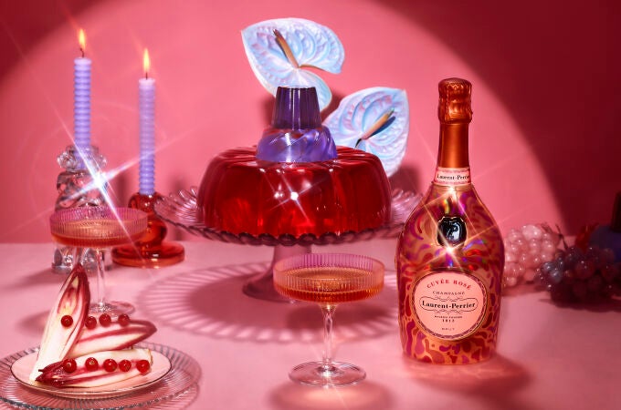 Champagne rosado y flores para este San Valentín