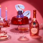 Champagne rosado y flores para este San Valentín