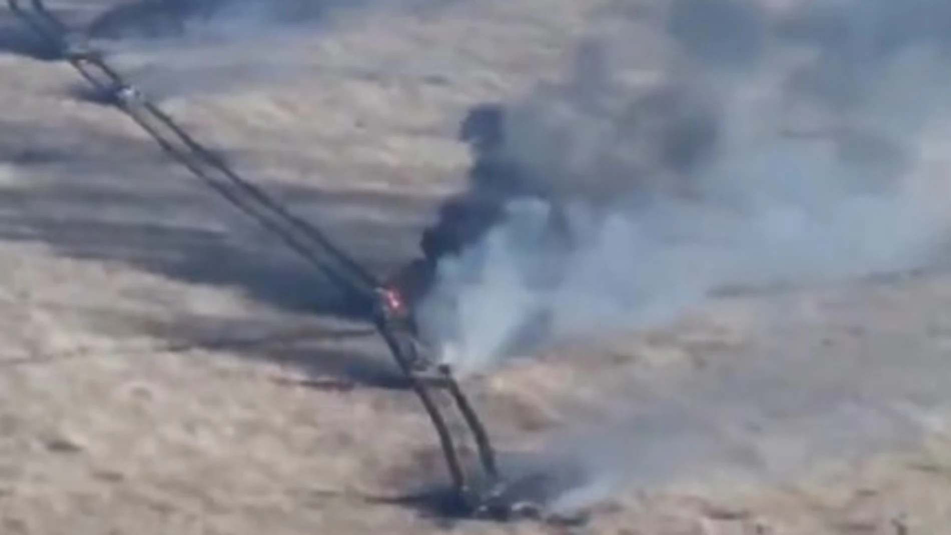El ataque de drones ucranianos causó conmoción en Rusia, después de destrozar una columna de tanques entera