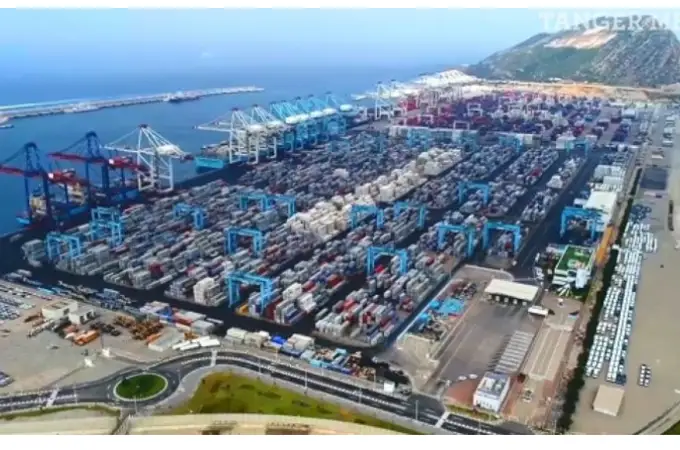 Tánger Med, el gran puerto de Marruecos, casi duplica el tráfico de contenedores al puerto de Algeciras