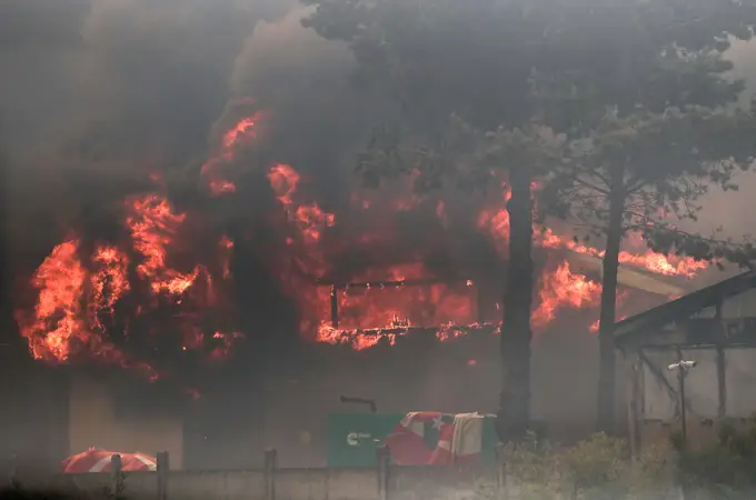 Un brutal incendio azota Chile con más de 120 muertos y 15.000 casas quemadas