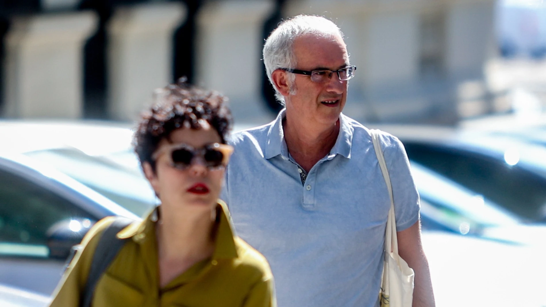 El ex jefe de ETA Miguel Albisu, alias 'Mikel Antza', con gafas, se dirige a la sede de la Audiencia Nacional (AN) de Génova para declarar como imputado por el atentado contra Miguel Ángel Blanco, a 21 de julio de 2022, en Madrid (España). El juez Manuel García-Castellón interroga hoy a ‘Mikel Antzaí y a otra ex jefa de ETA, María Soledad Iparraguirre, alias 'Anboto', tras la reapertura del sumario por el secuestro y asesinato del concejal del Partido Popular (PP) en 1997. El juez realiza esta reapertura tras recibir informes de la Ertzaintza y de la Guardia Civil en los que los agentes señalan a la cúpula de la banda terrorista ETA como responsable del asesinato del concejal popular.
