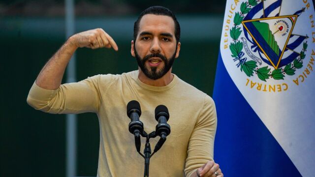 El Salvador.- Bukele denuncia el cierre de colegios electorales sin permitir votar a los que estaban esperando