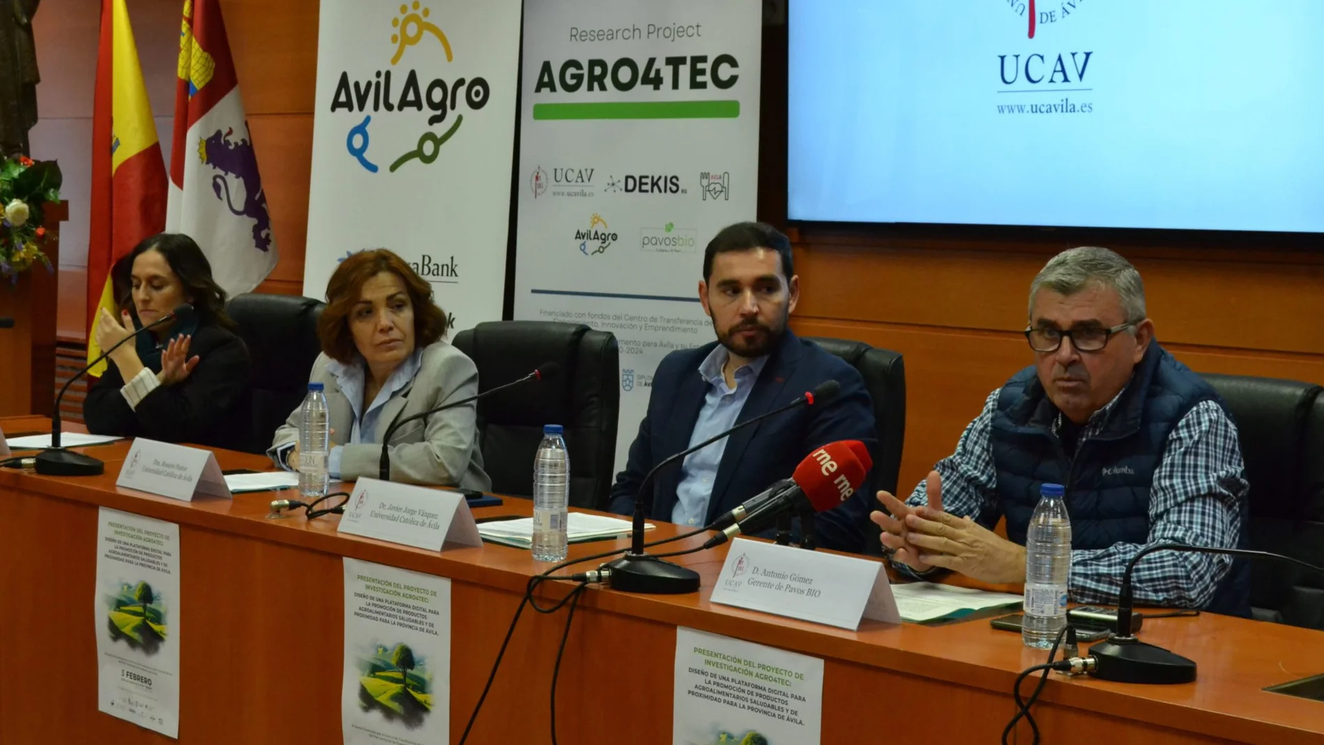Presentación del proyecto de investigación Agro4tec en la UCAV