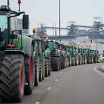 Atasco por los tractores en Mecaolid Valladolid