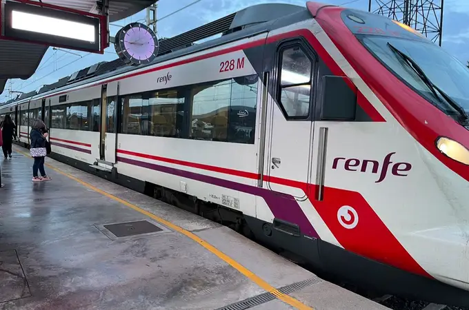 Renfe cancelará el viernes 310 trenes de media y larga distancia por la huelga 