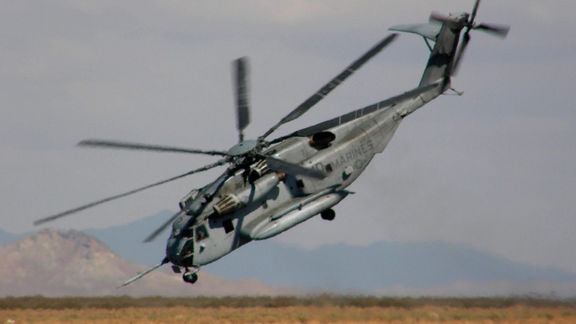 Un helicóptero CH-53E Super Stallion similar al desaparecido