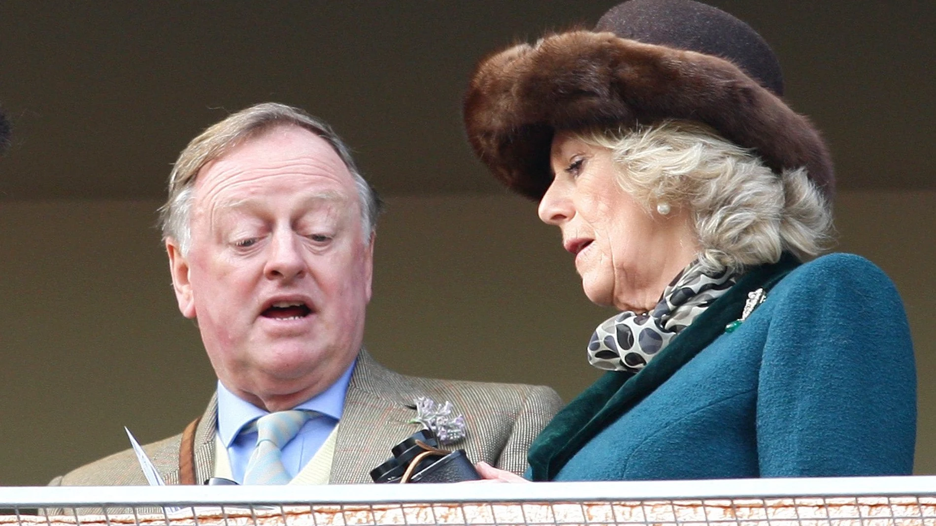 Andrew Parker Bowles y la Reina Camilla en 2012