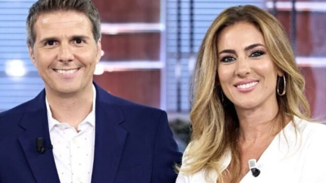 Fernando Díaz de la Guardia y Verónica Dulanto, presentadores de 'Cuatro al día'